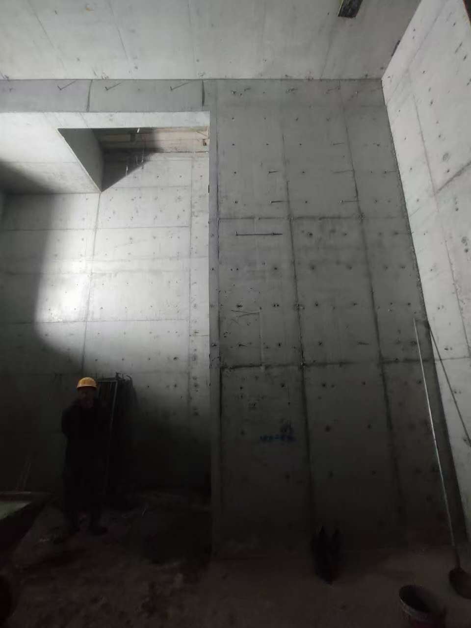 九寨沟墙上开槽钢筋断了有影响吗